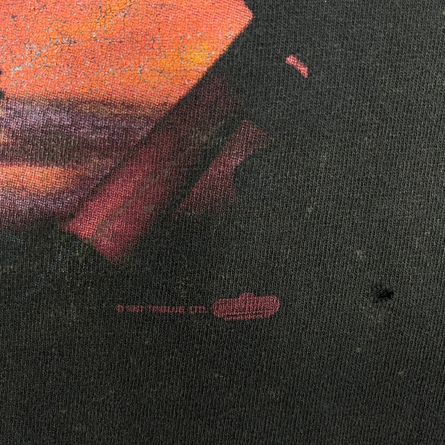 (L) 1997 Pink Floyd The Wall Band Shirt
