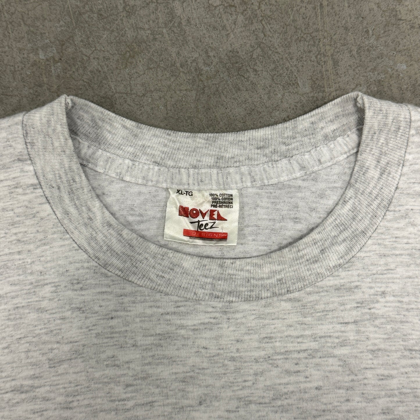 (XL) 1992 Toronto Blue Jays Looney Tunes Shirt