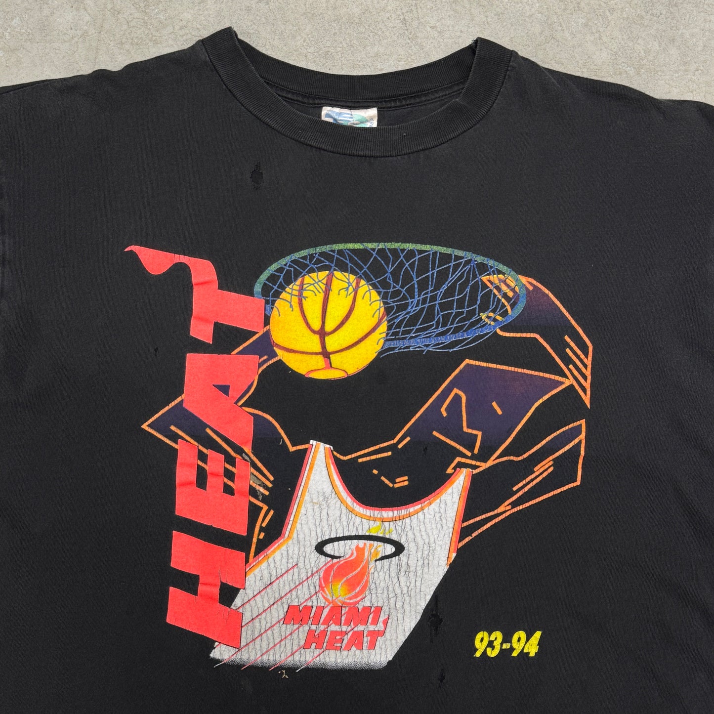 (L) 90s Miami Heat Shirt Boxy
