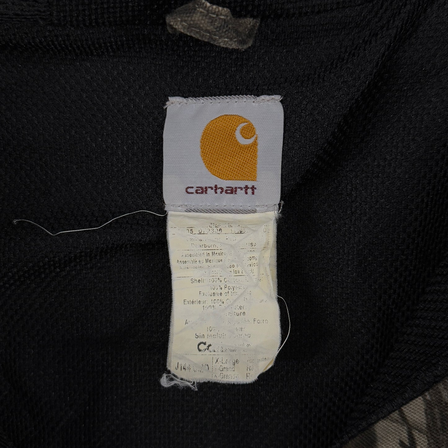 (XL) Vintage Carhartt Camo Jacket