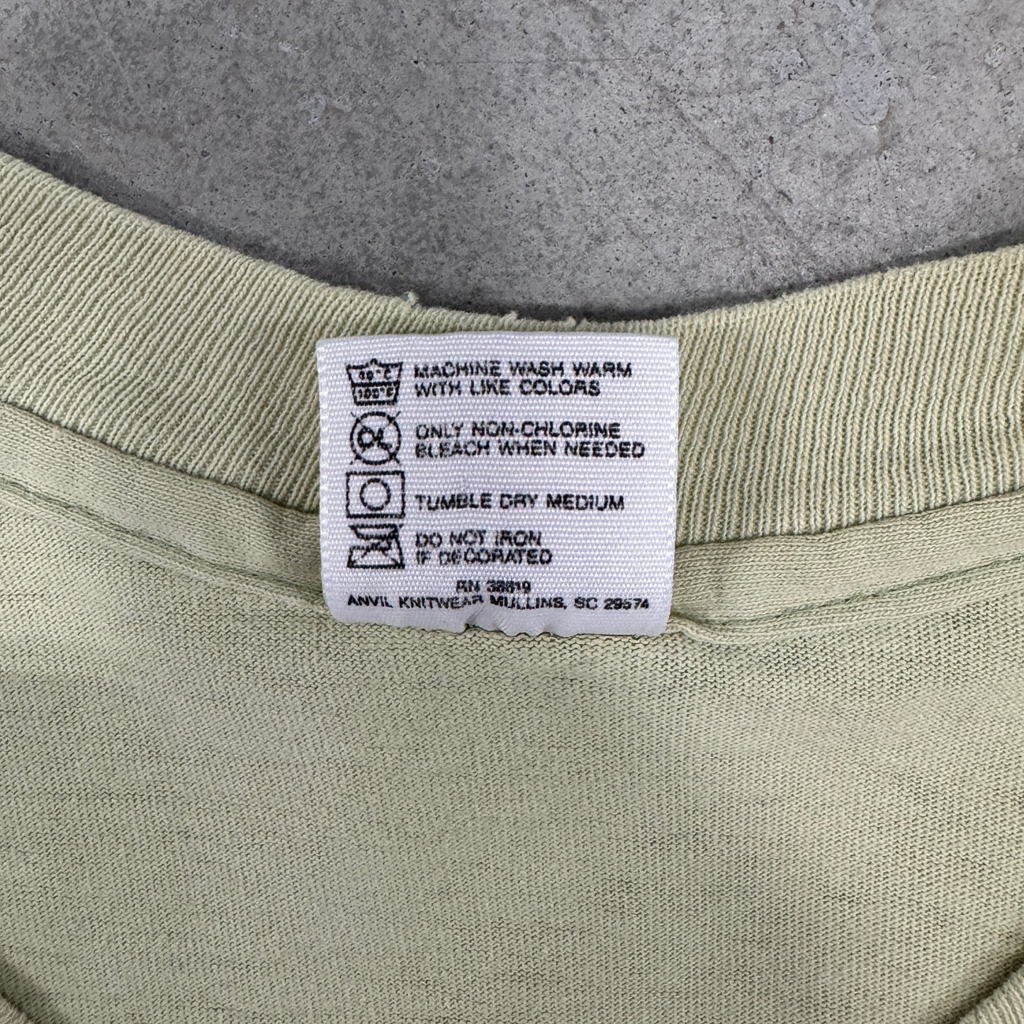 (L) 90s Nirvana Incesticide Shirt