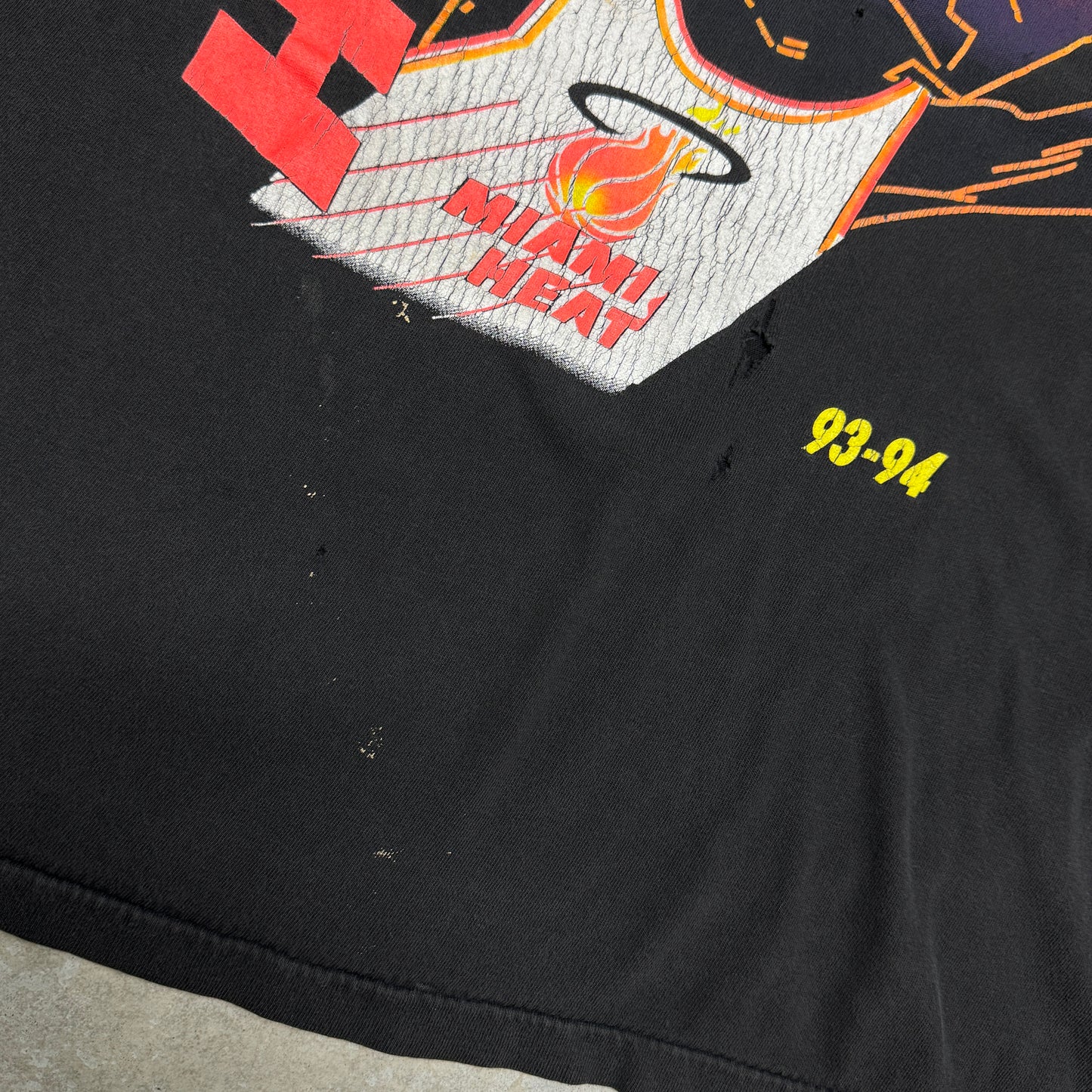 (L) 90s Miami Heat Shirt Boxy