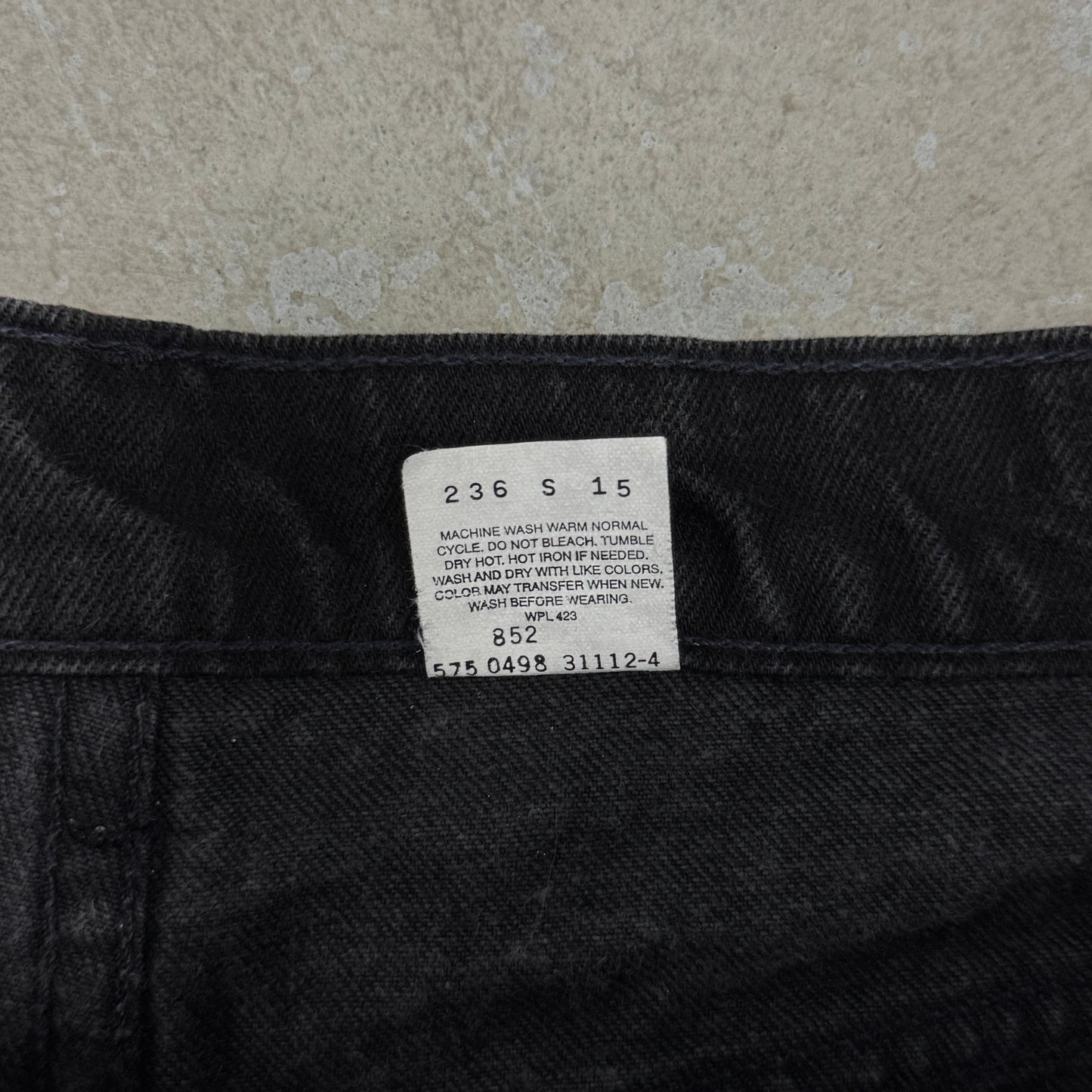 (34) Vintage Levi’s Jean Shorts