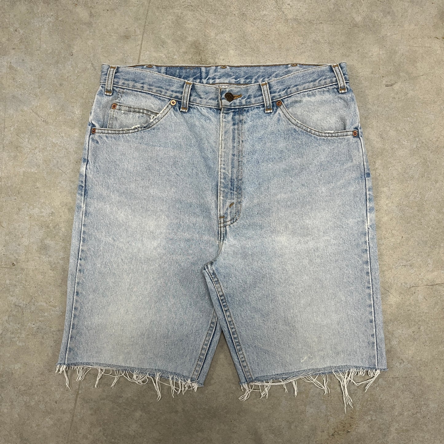 (34) Vintage Levi’s Shorts