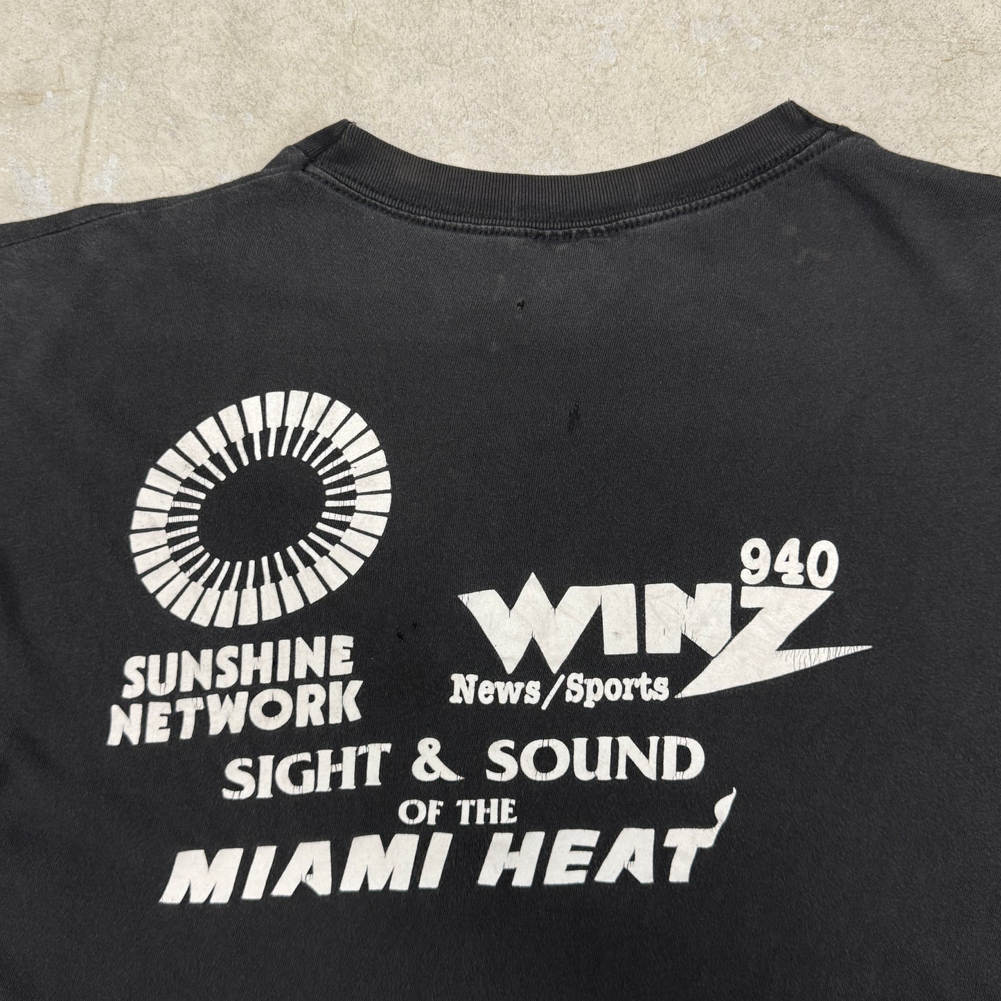(L) 90s Miami Heat Shirt Boxy