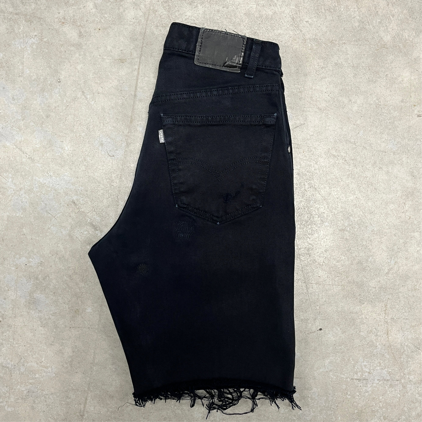 (32) Vintage Levi’s Silvertab Shorts