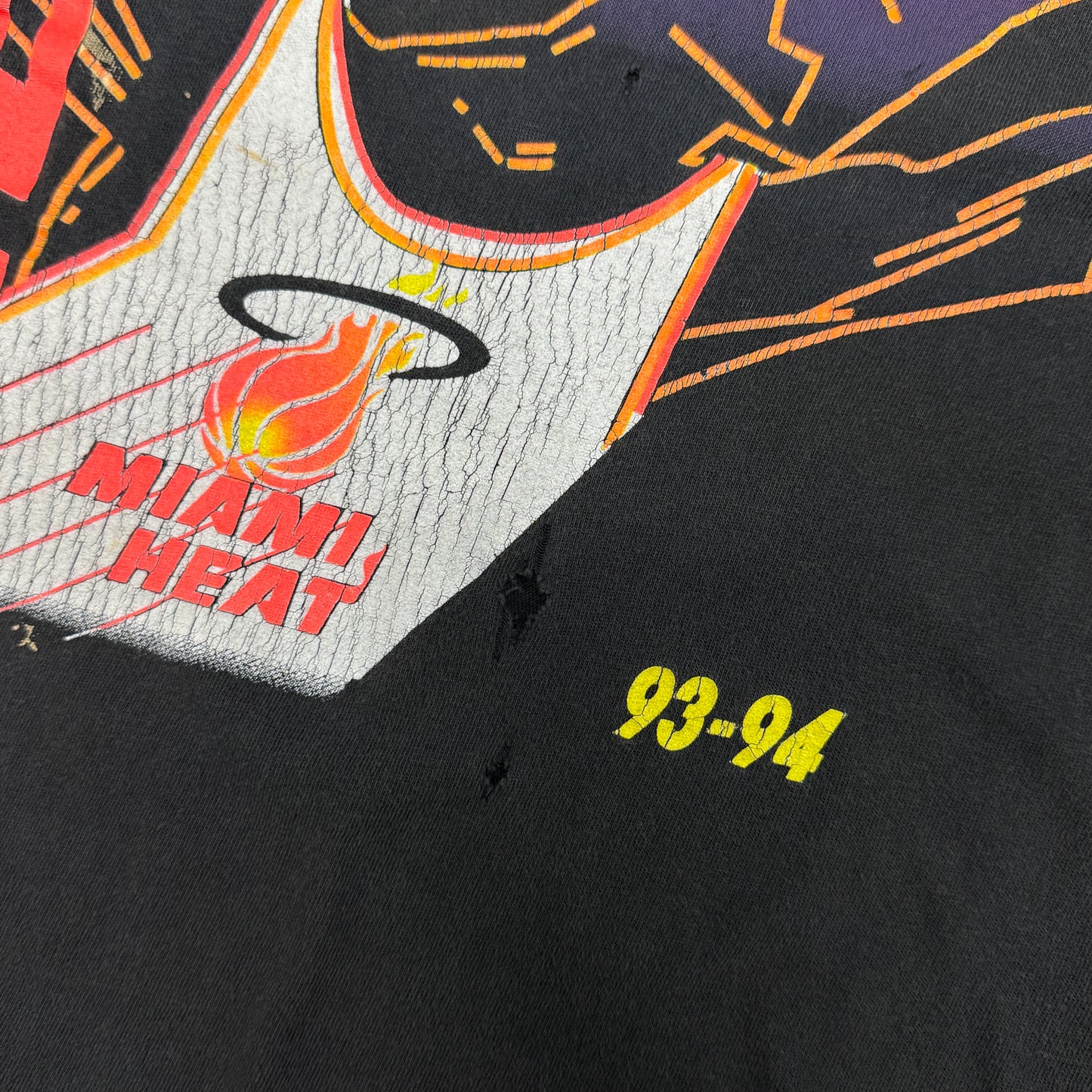 (L) 90s Miami Heat Shirt Boxy