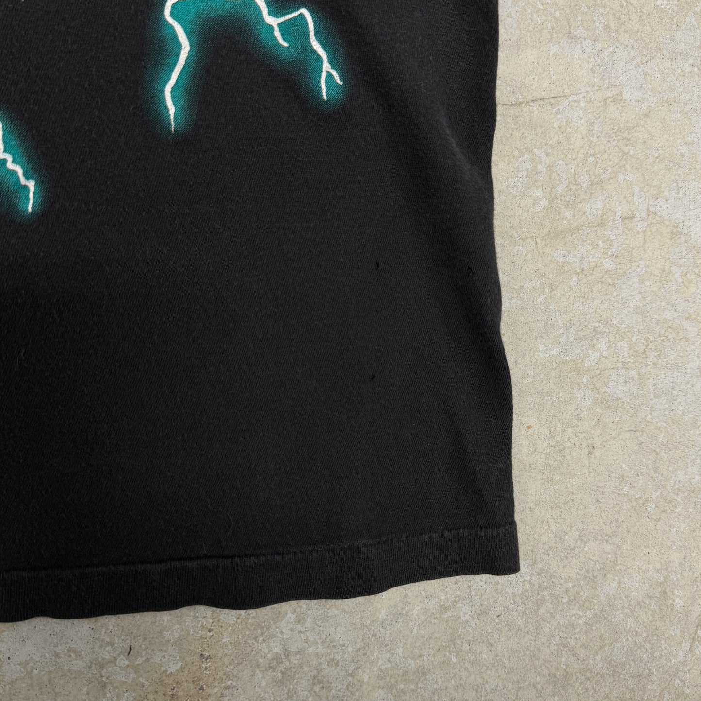 (M/L) 90s USA Thunder Shirt