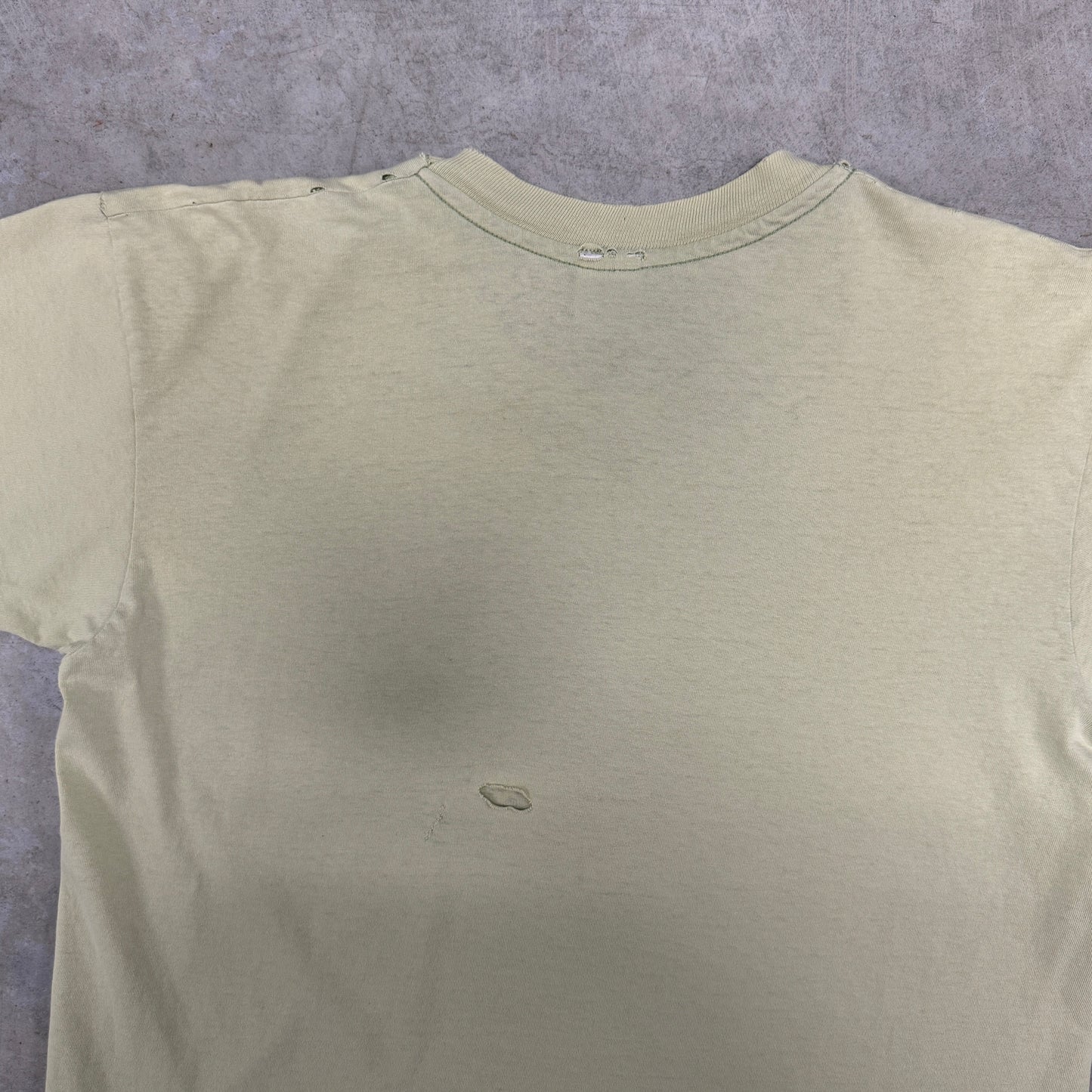 (L) 90s Nirvana Incesticide Shirt