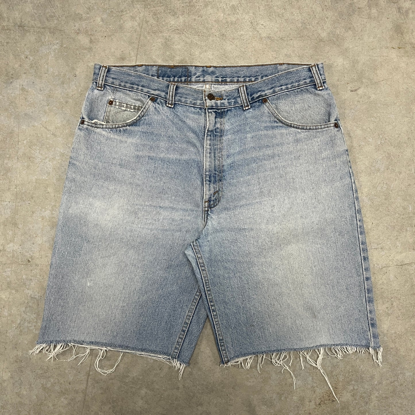 (38) Vintage Levi’s Shorts