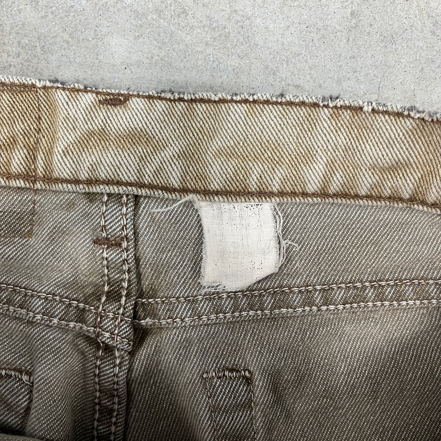 (32) Vintage Levi’s 550 Shorts