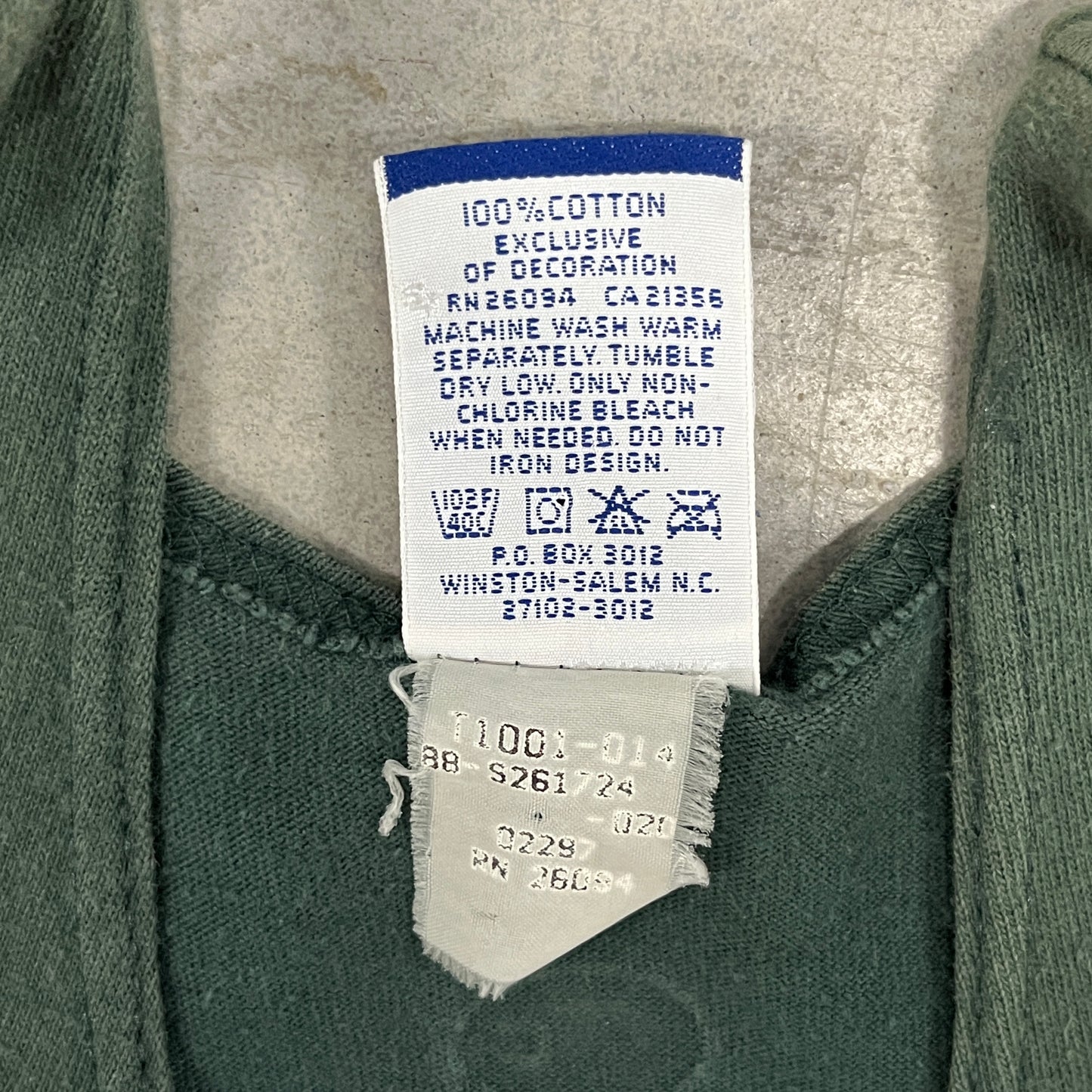 (L) 90s Champion Shirt