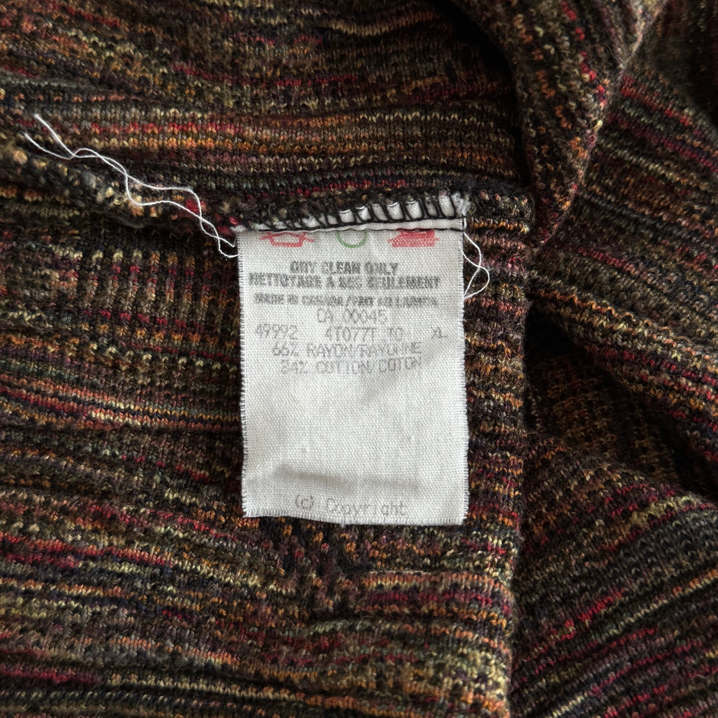 (L) Vintage Tundra 3D Knit Sweater