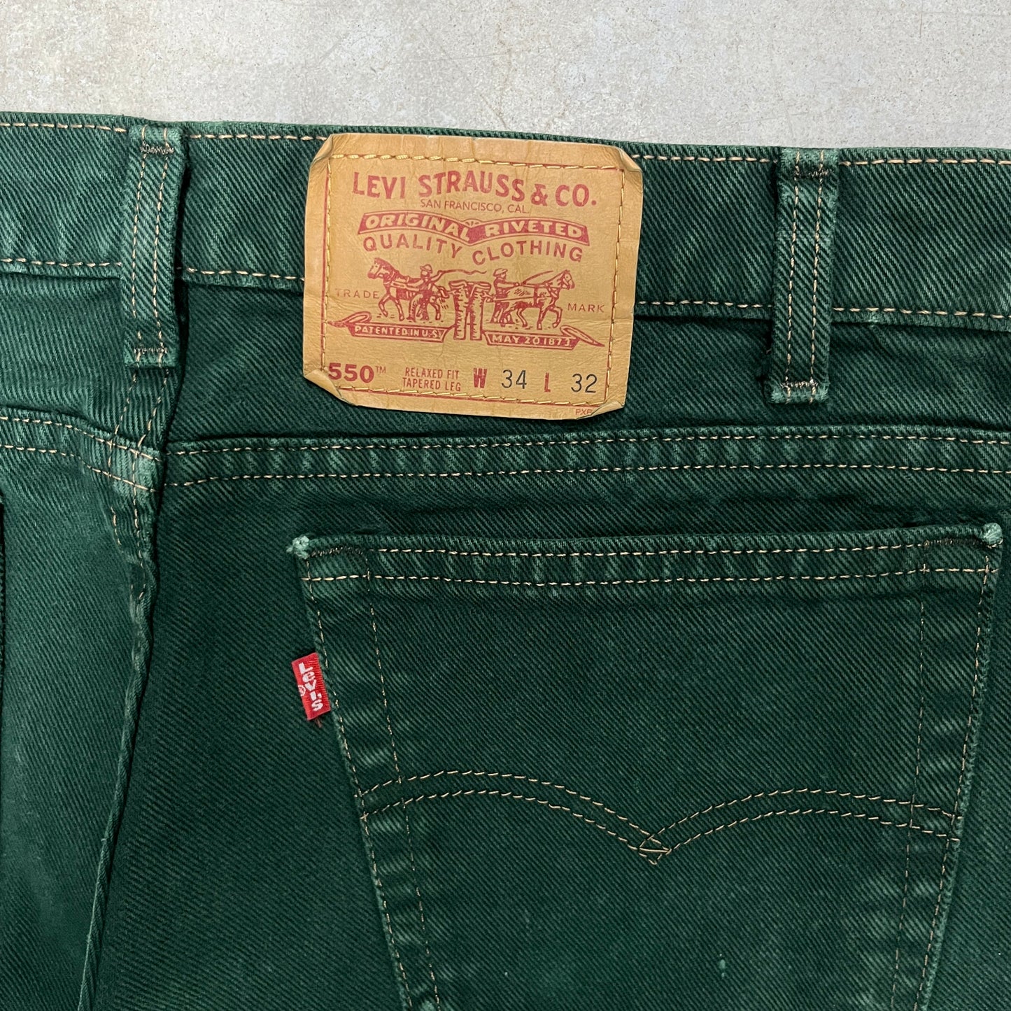 (34) Vintage Levis 550 Jeans