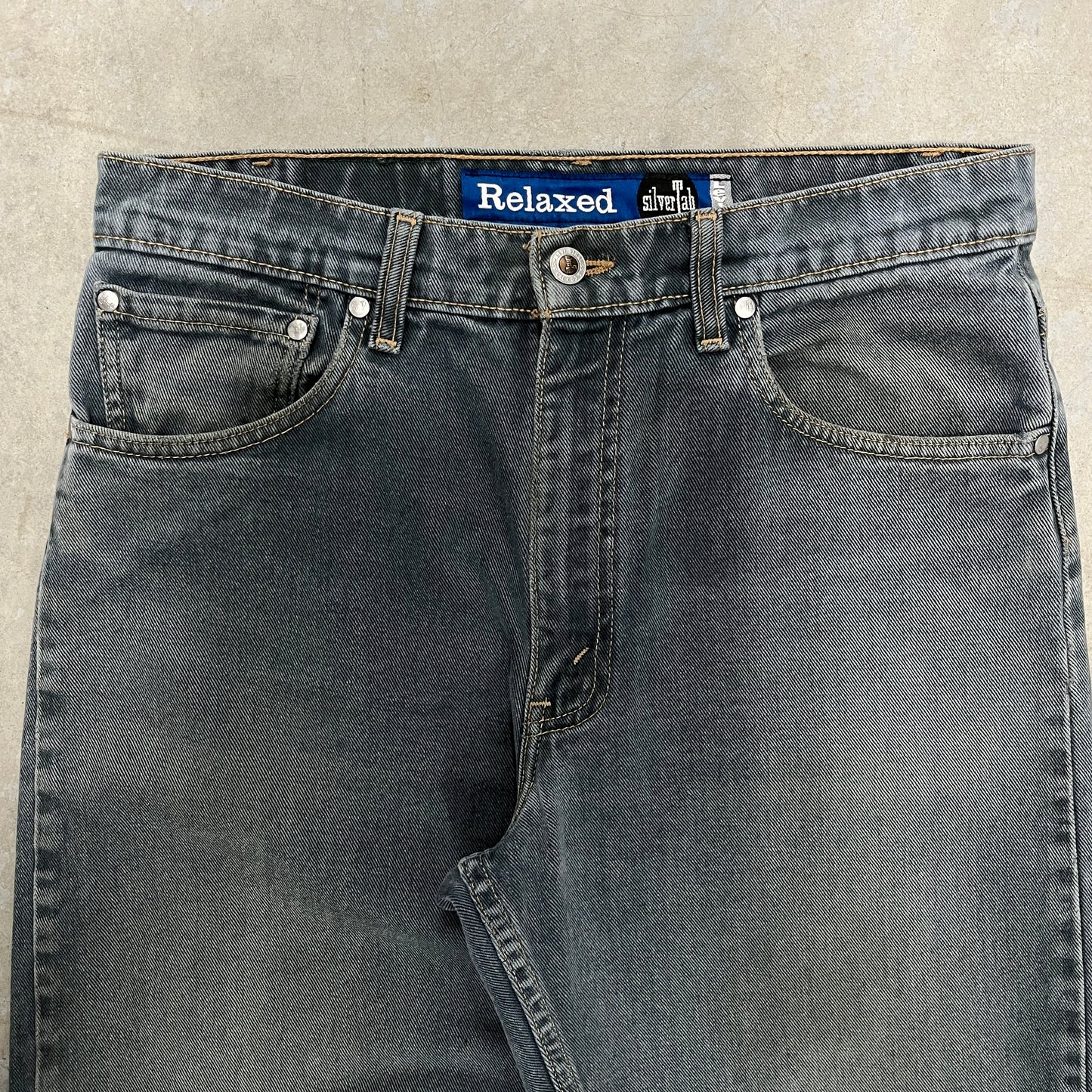 (32) Vintage Levis Silvertab Jeans