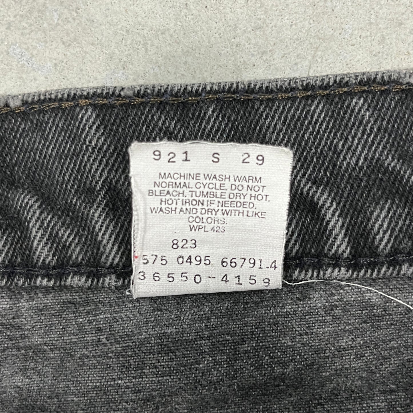 (34) Vintage Levis Jean Shorts