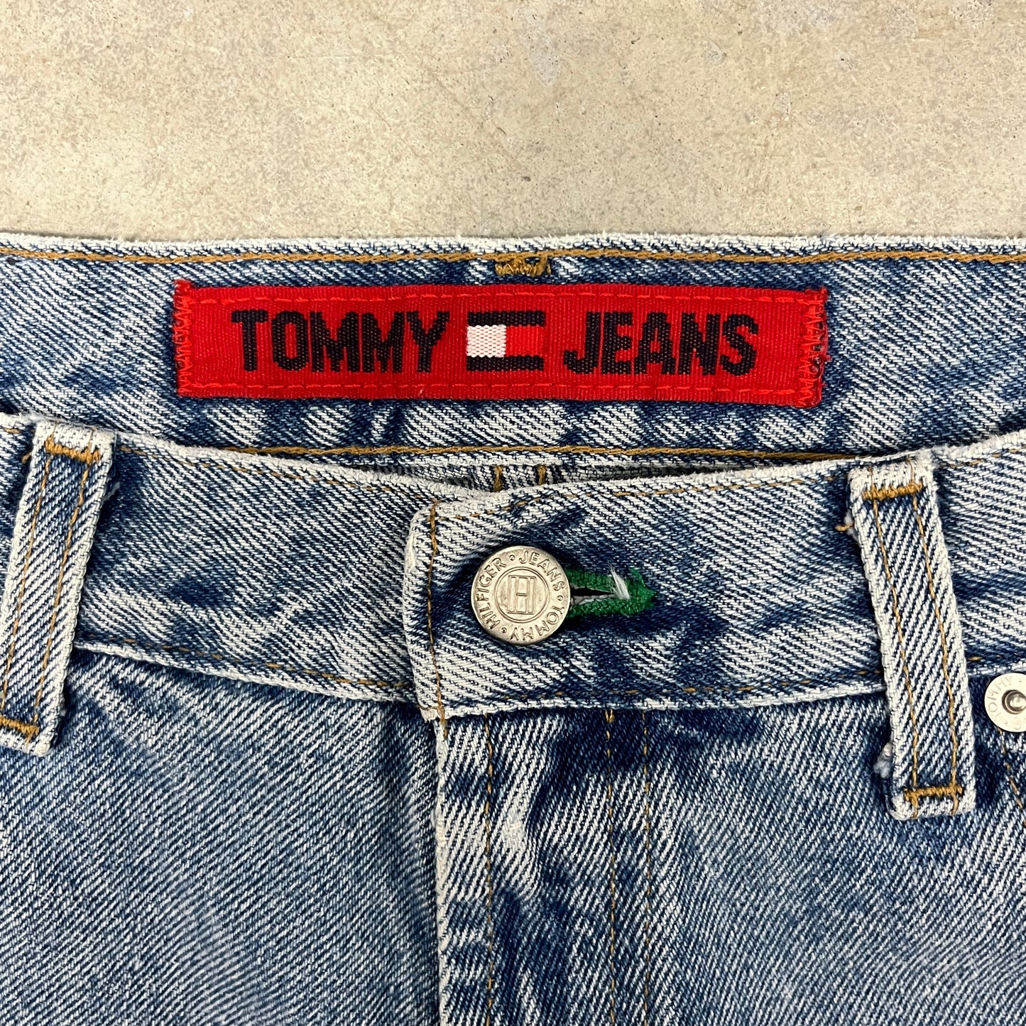 (32) Vintage Tommy Jean Shorts