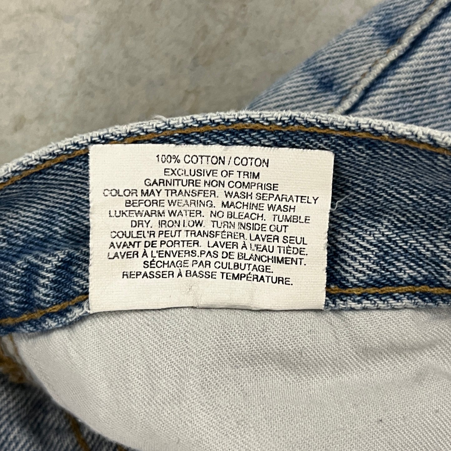 (32) Vintage Tommy Jean Shorts