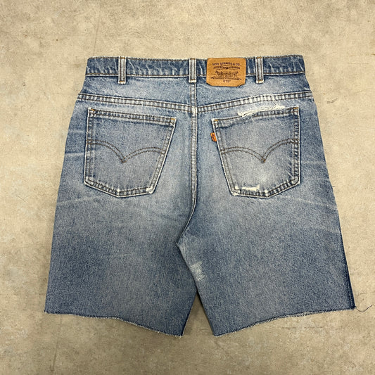 (32) Vintage Levis Orange Tab Jean Shorts