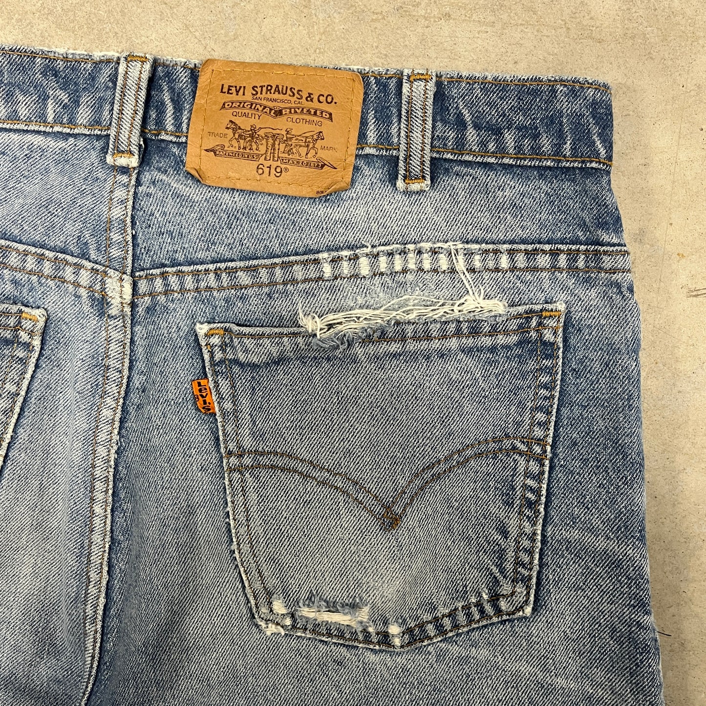 (32) Vintage Levis Orange Tab Jean Shorts