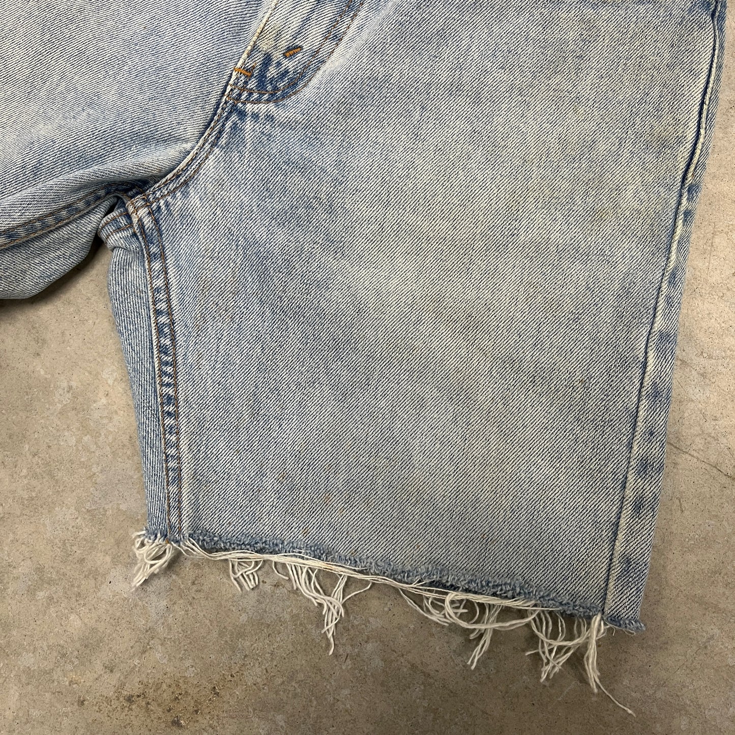 (30) Vintage Levis 505 Jean Shorts