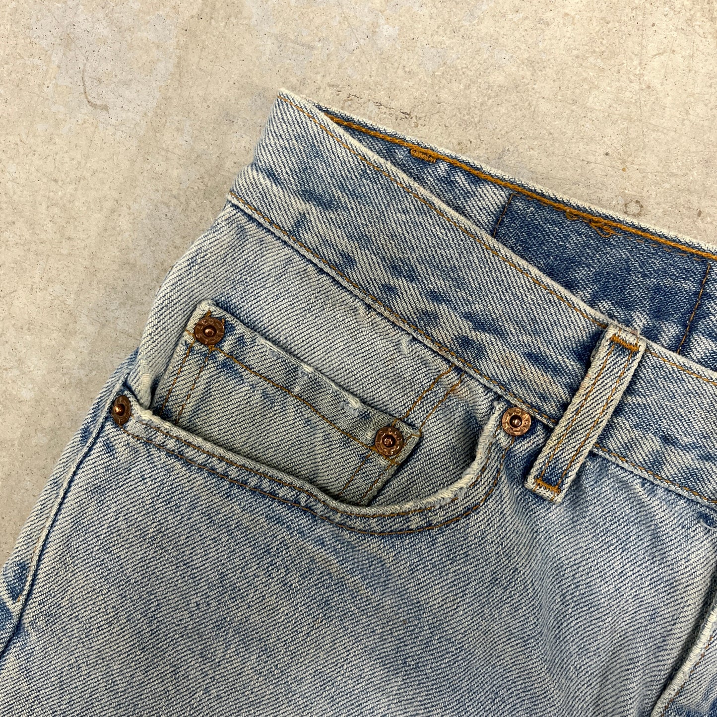 (30) Vintage Levis 505 Jean Shorts