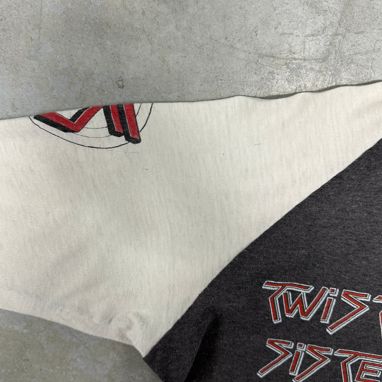(S/M) 80s Twisted Sister Raglan Shirt