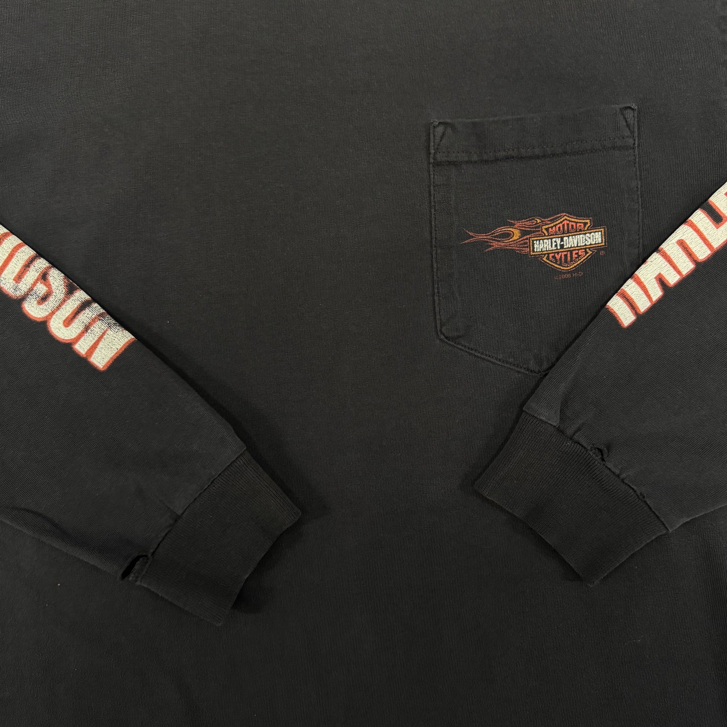 (M) 2006 Harley Davidson Longsleeve Pocket Shirt