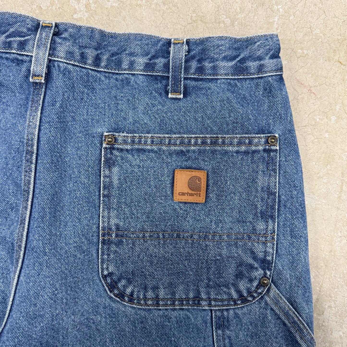 (36) Vintage Carhartt Double Knee Shorts