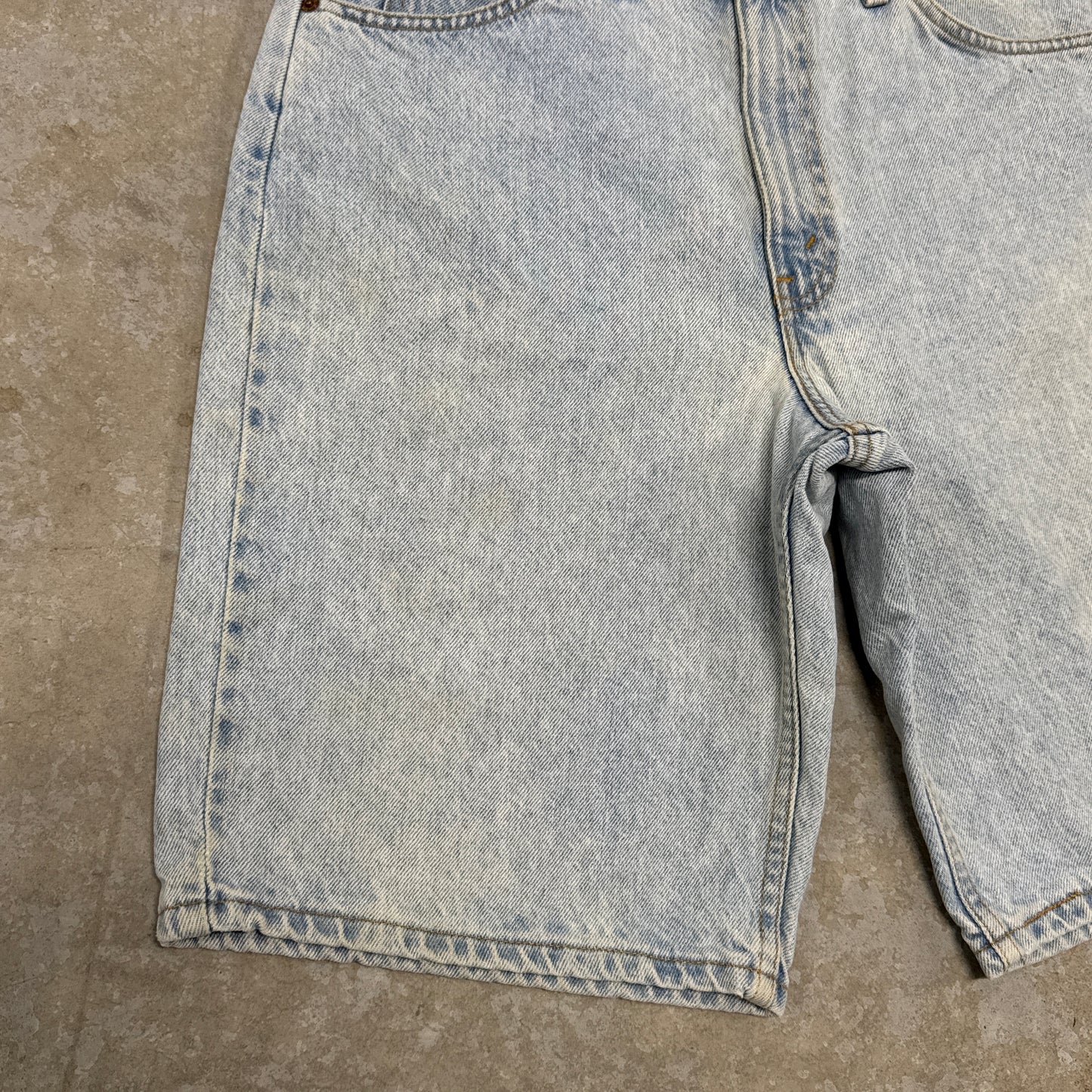 (34) Vintage Levi’s Orange Tab Jean Shorts