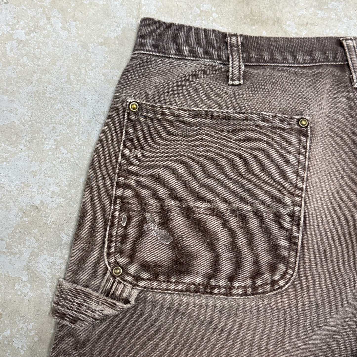 (32) Vintage Carhartt Double Knee Shorts