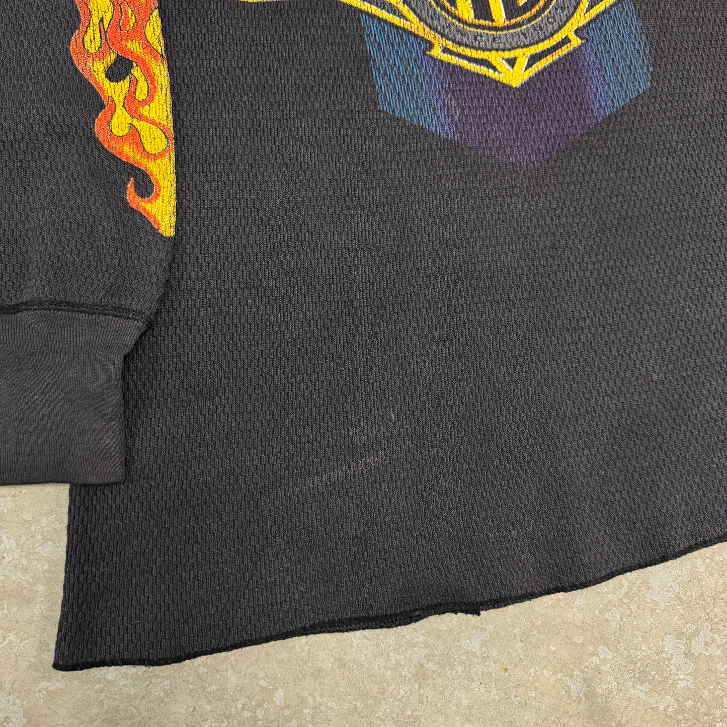 (M/L) 90s Harley Davidson Flame Sleeve Thermal