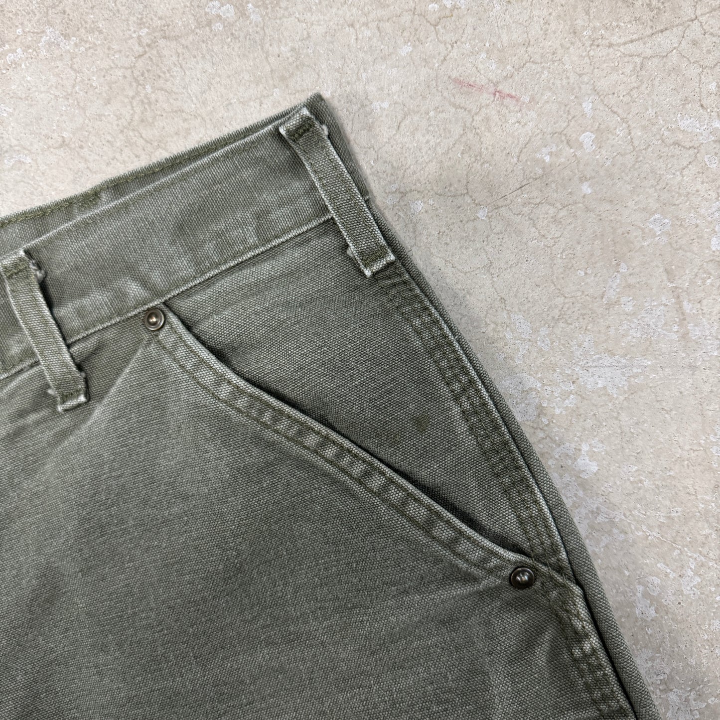 (34) Vintage Carhartt Double Knee Shorts