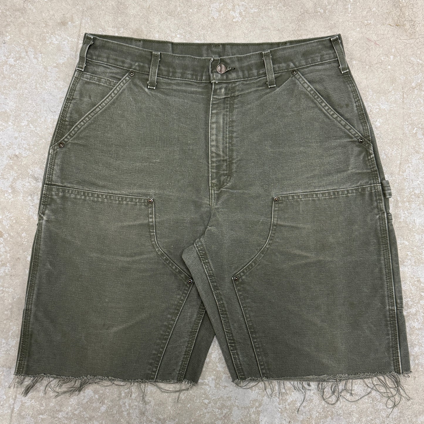 (34) Vintage Carhartt Double Knee Shorts