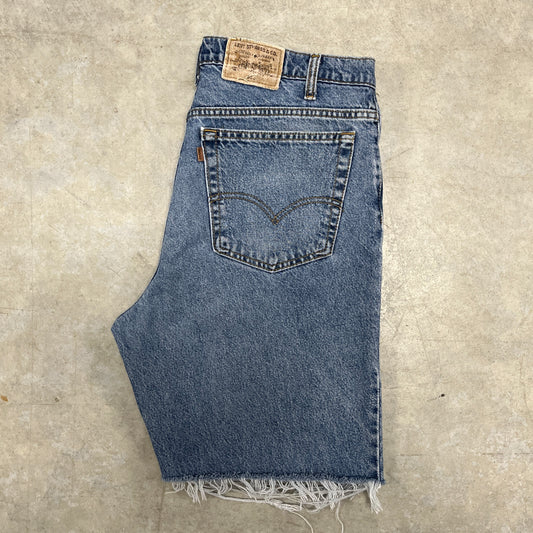 (36) Vintage Levi’s Shorts