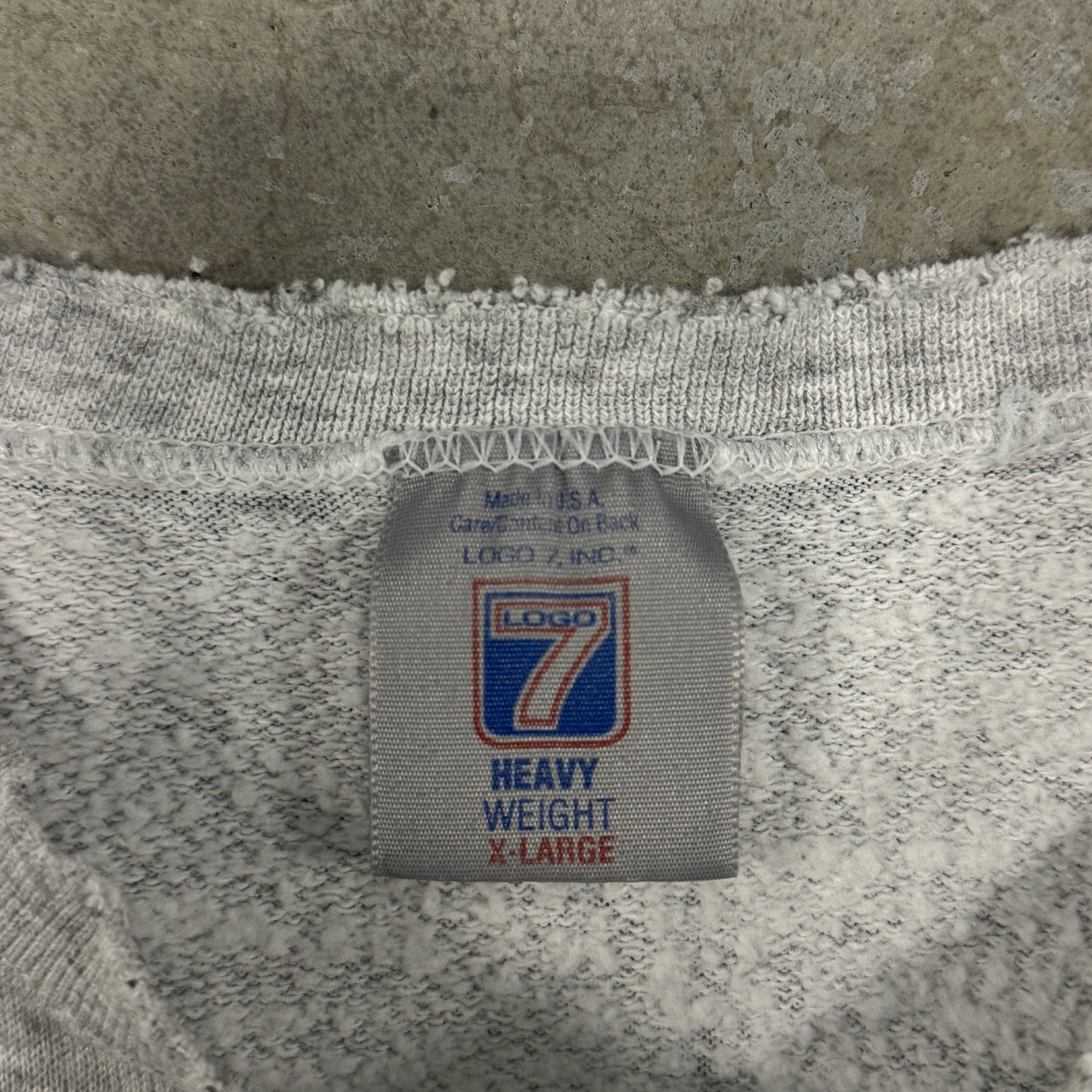 (L/XL) 1994 Toronto Raptors Distressed Crewneck