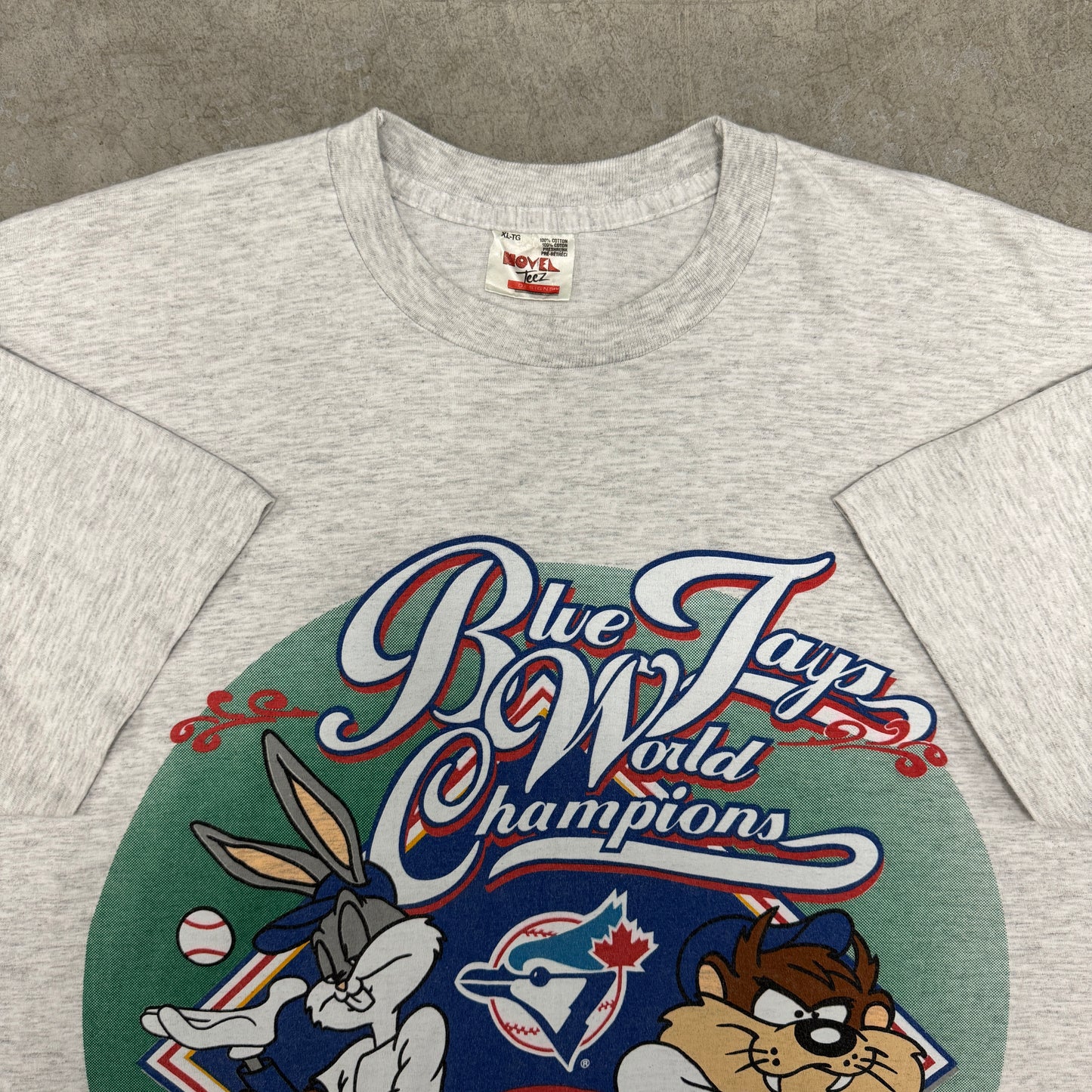 (XL) 1992 Toronto Blue Jays Looney Tunes Shirt