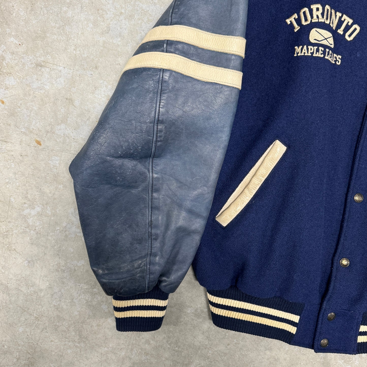 (L) Vintage Toronto Maple Leafs Roots Varsity Jacket