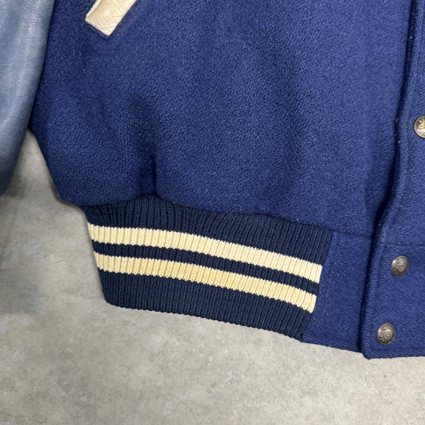 (L) Vintage Toronto Maple Leafs Roots Varsity Jacket