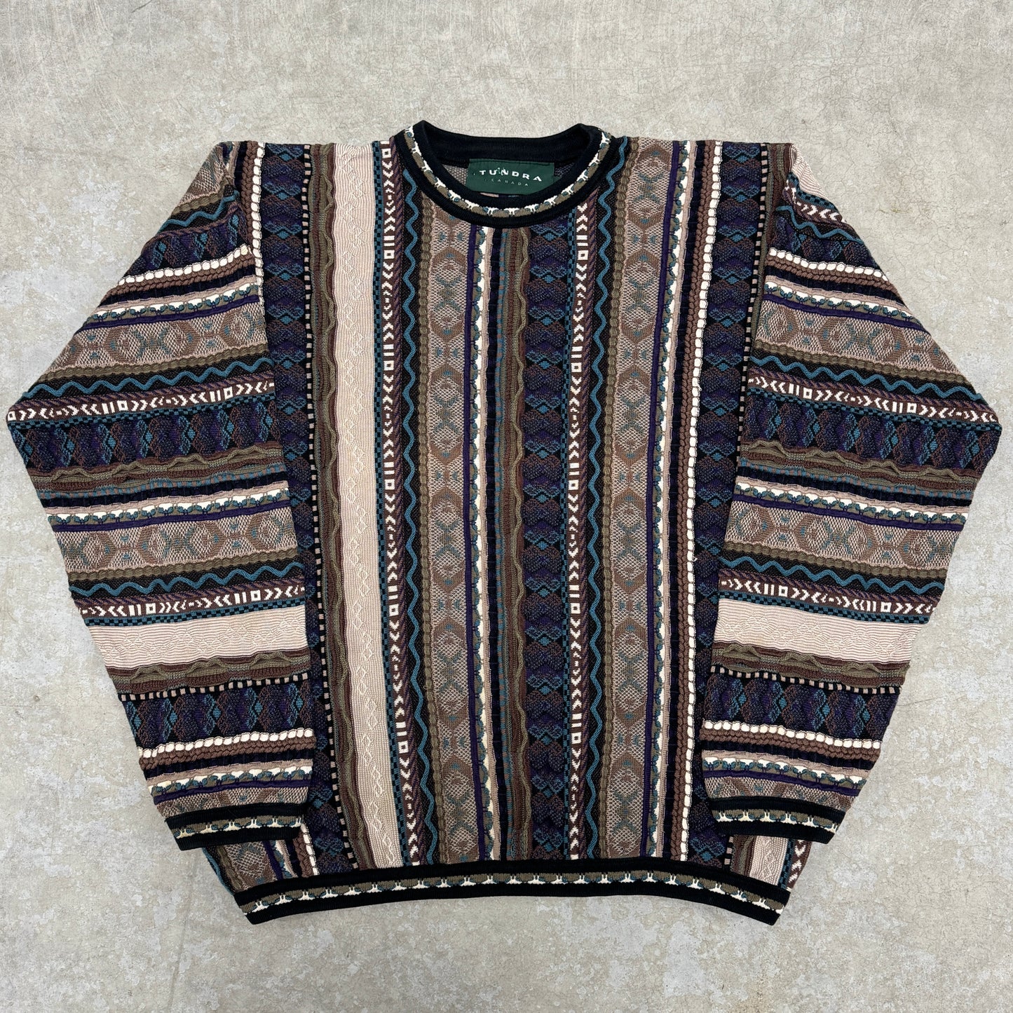 (L) Vintage Tundra 3D Knit Sweater