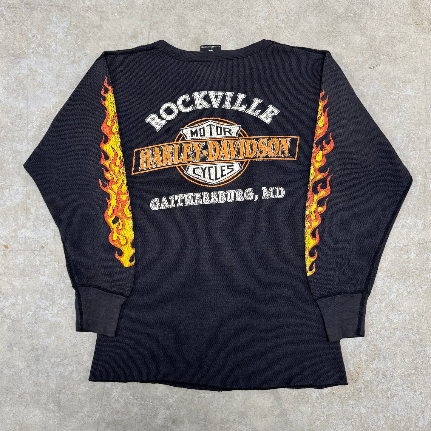 (M/L) 90s Harley Davidson Flame Sleeve Thermal