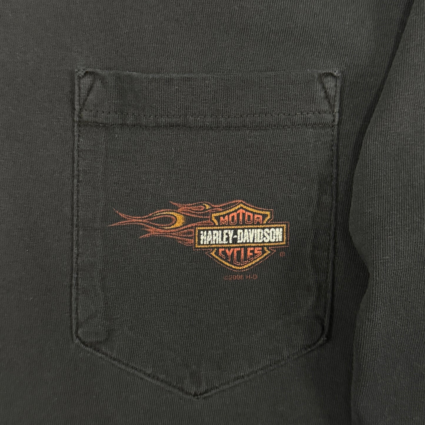 (M) 2006 Harley Davidson Longsleeve Pocket Shirt