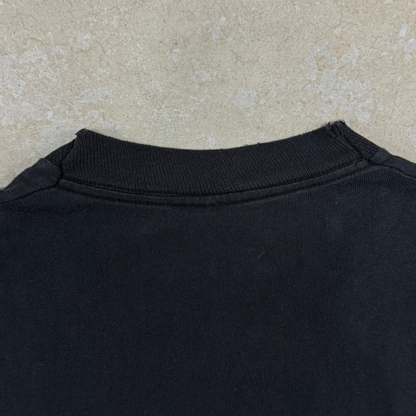 (M) 90s Kiss Hot In The Shade Shirt