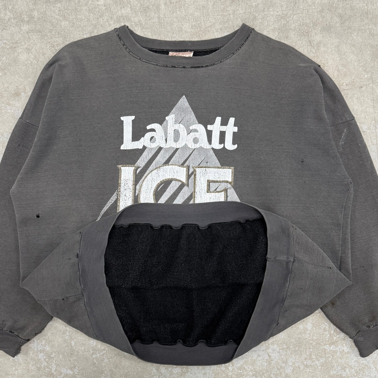 (L) 90s Labatt ICE Beer Crewneck Faded Distressed
