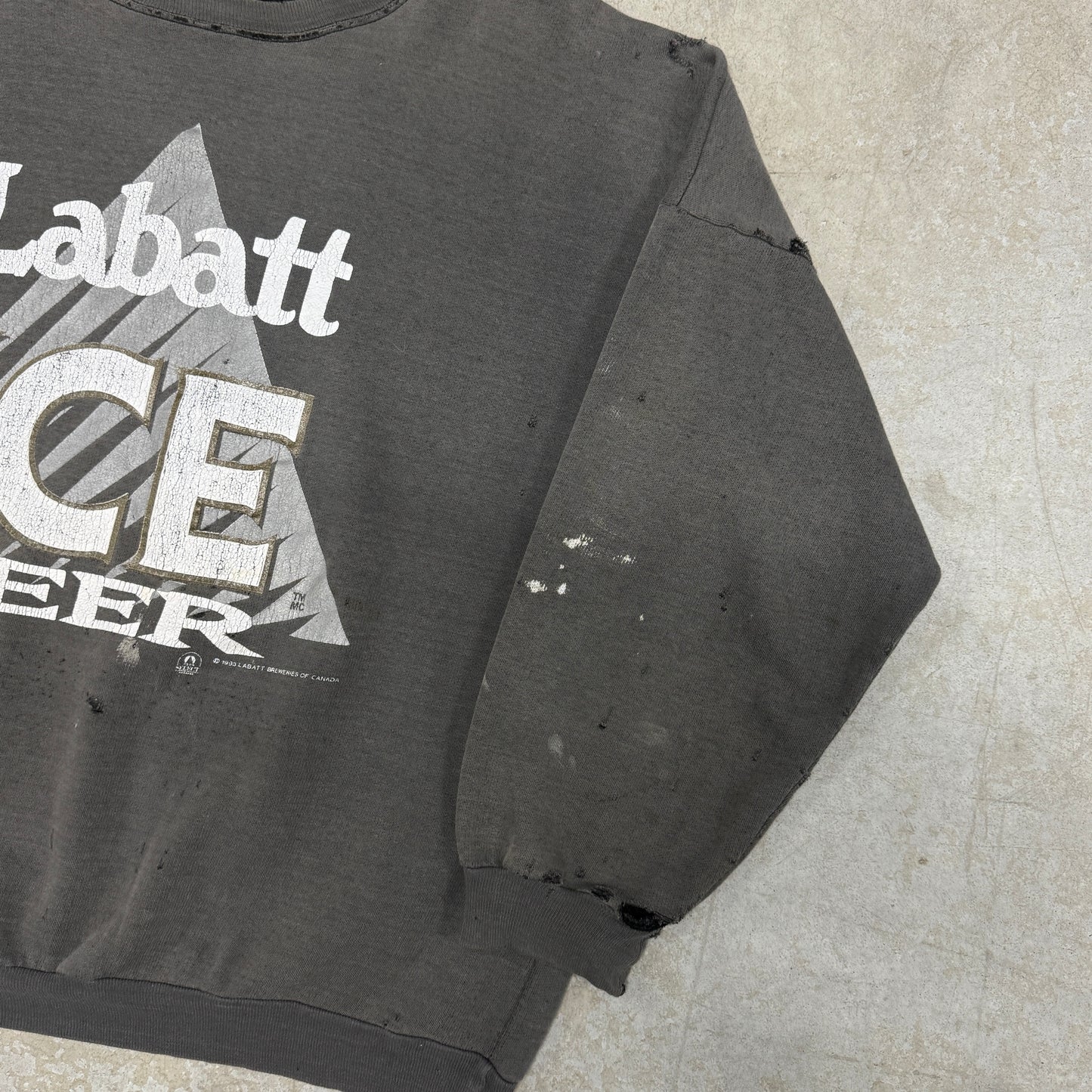 (L) 90s Labatt ICE Beer Crewneck Faded Distressed