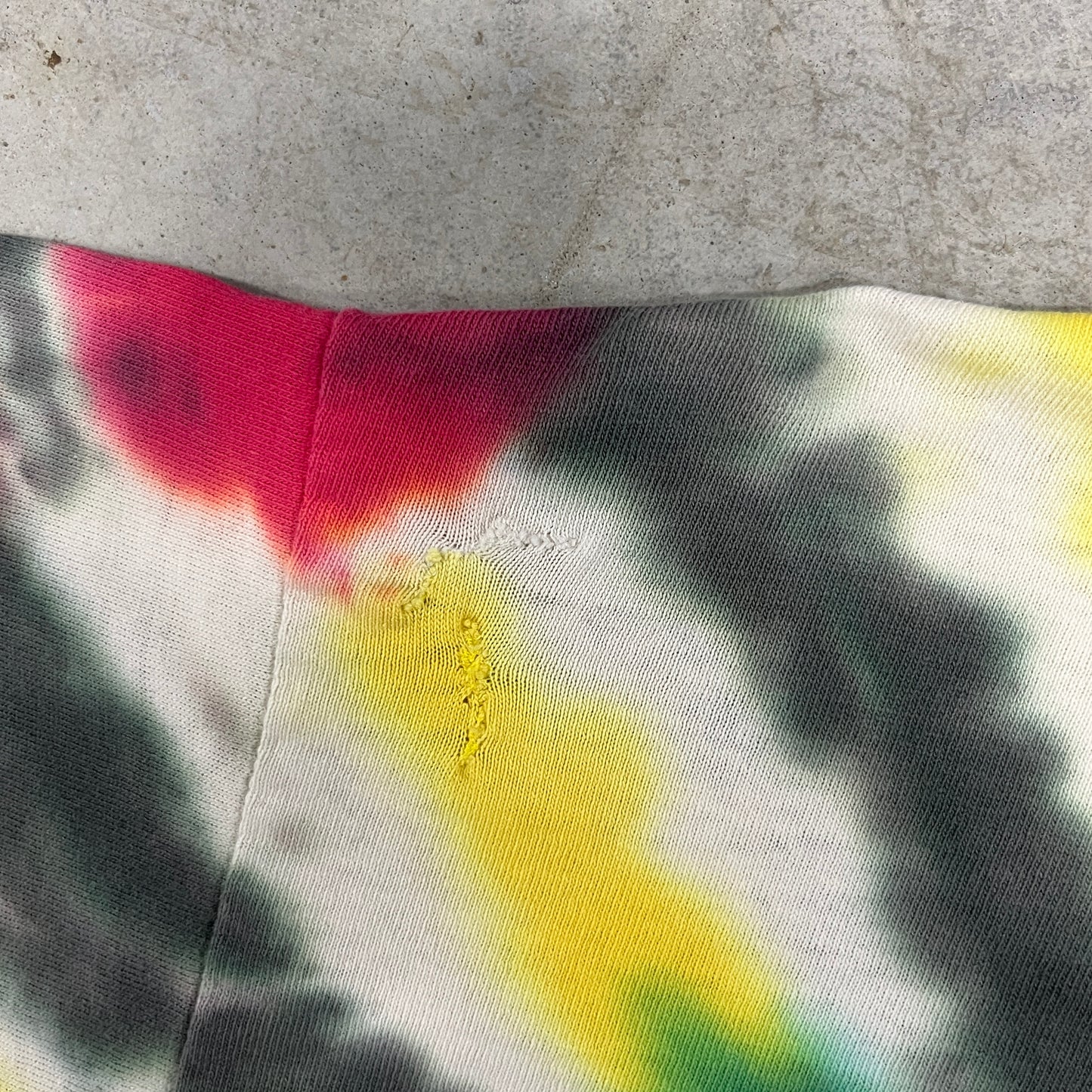 (XL) 1996 Grateful Dead Lithuania Shirt