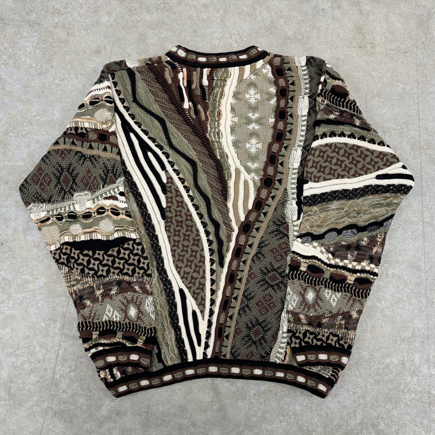 (L) Vintage Tundra Baracuta 3D Knit Sweater