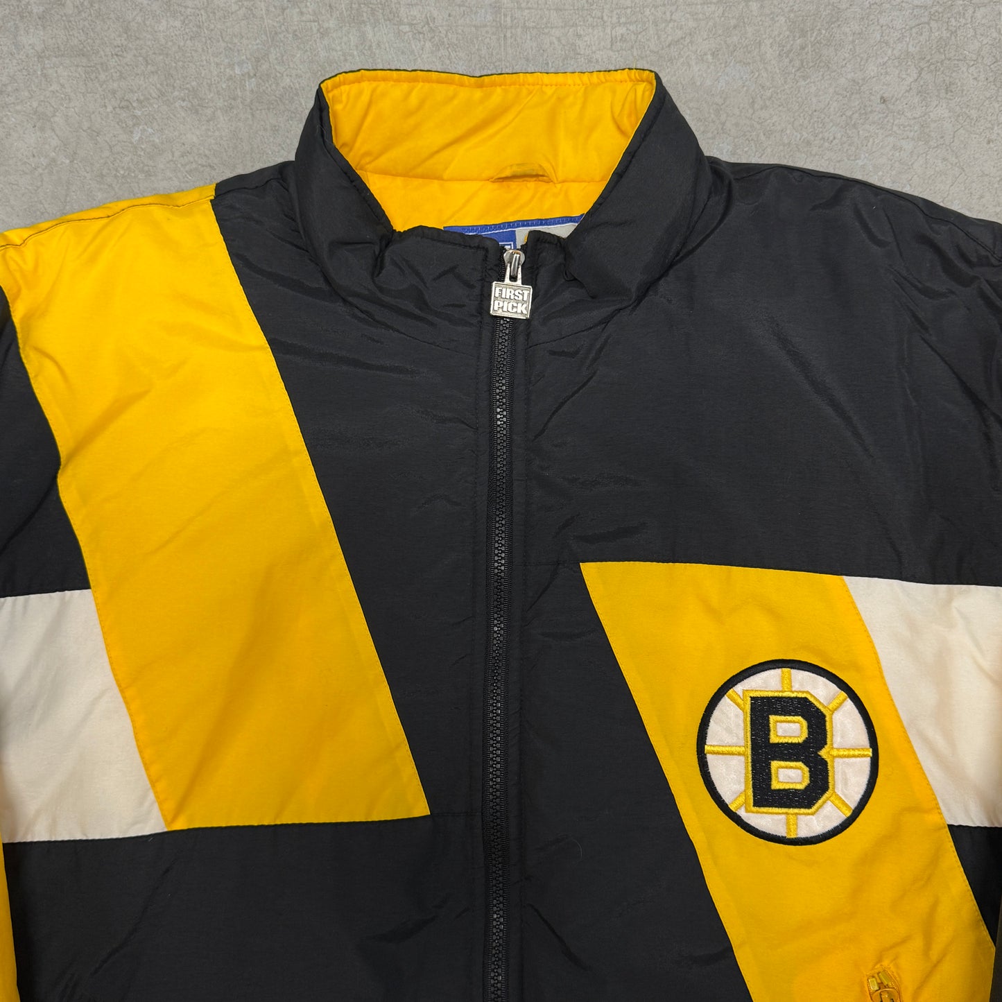 (L) 90s Boston Bruins Puffer Jacket