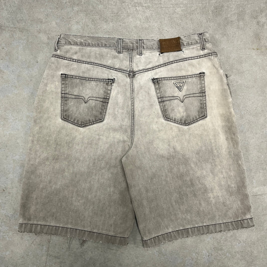 (36) Vintage Guess Jean Shorts