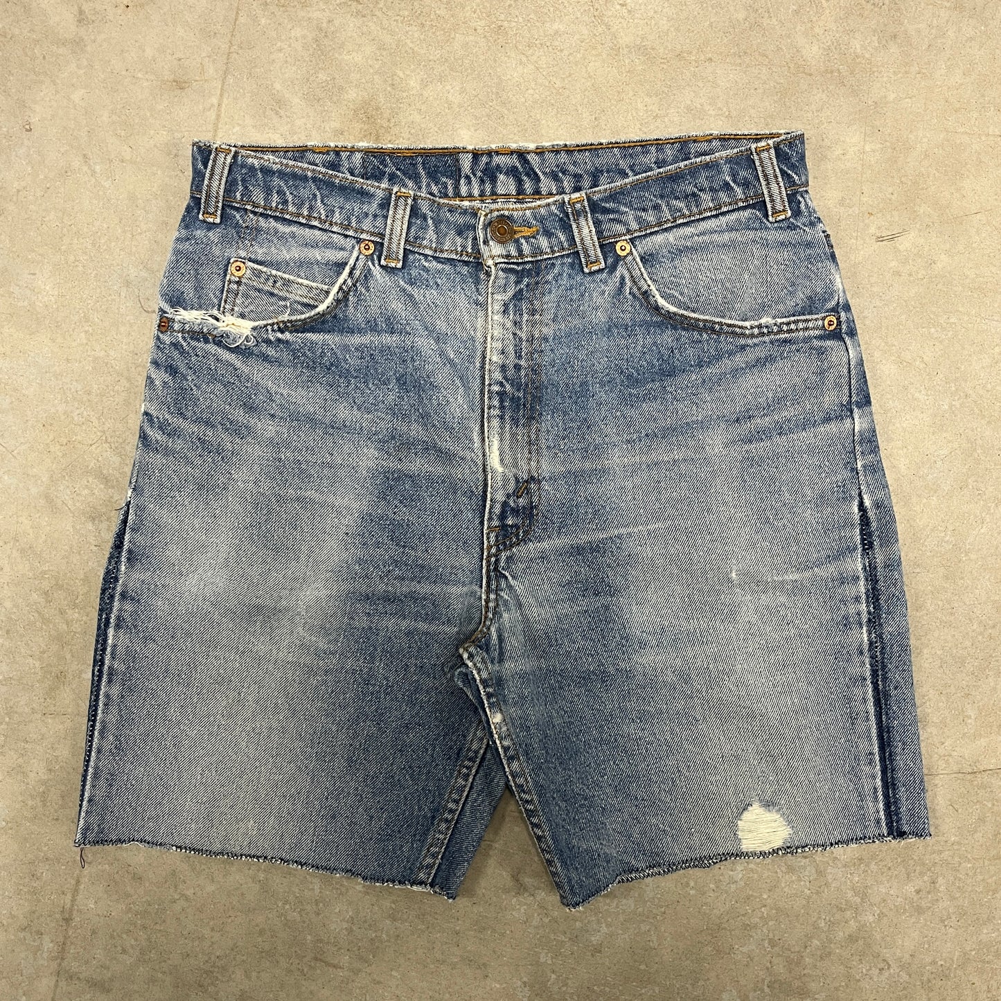 (32) Vintage Levis Orange Tab Jean Shorts